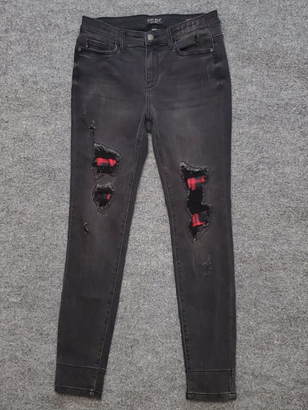 Judy Blue Skinny Fit 7/28 (Meas 29x29.5 9.5" Rise) JB82191BK Plaid Cuff Jeans A8